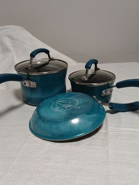 5 Pieces Rachael Ray Teal Nonstick Saucepan and Frypan Set - Brand Unspecified